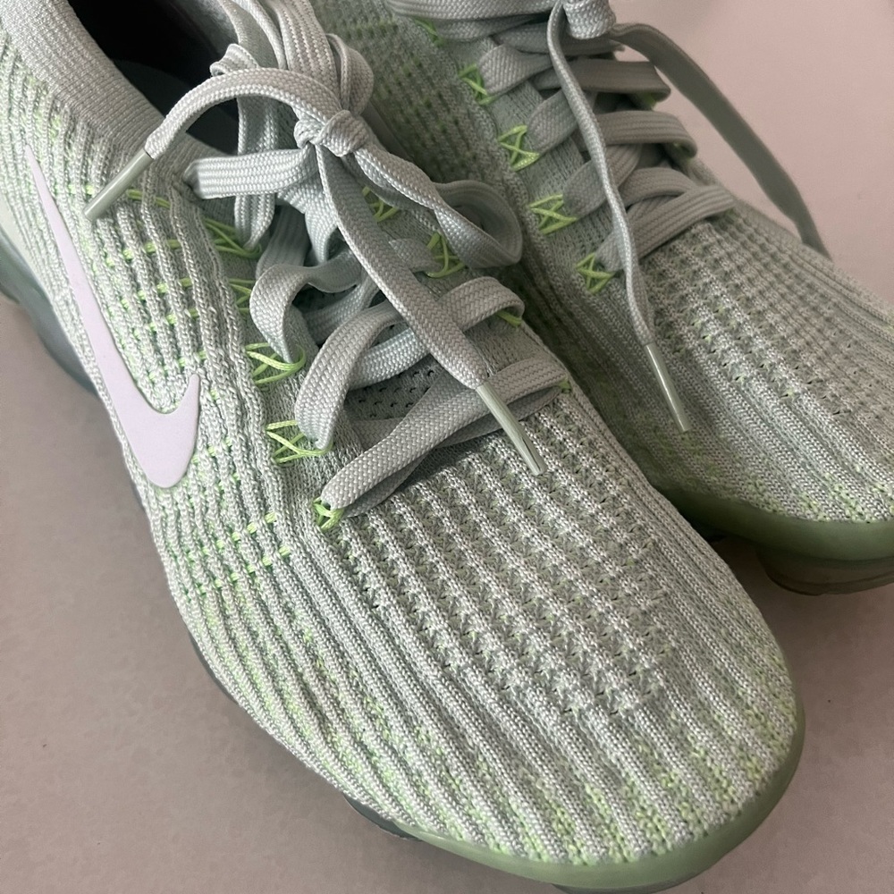 Nike VAPORMAX - Picture 3 of 4